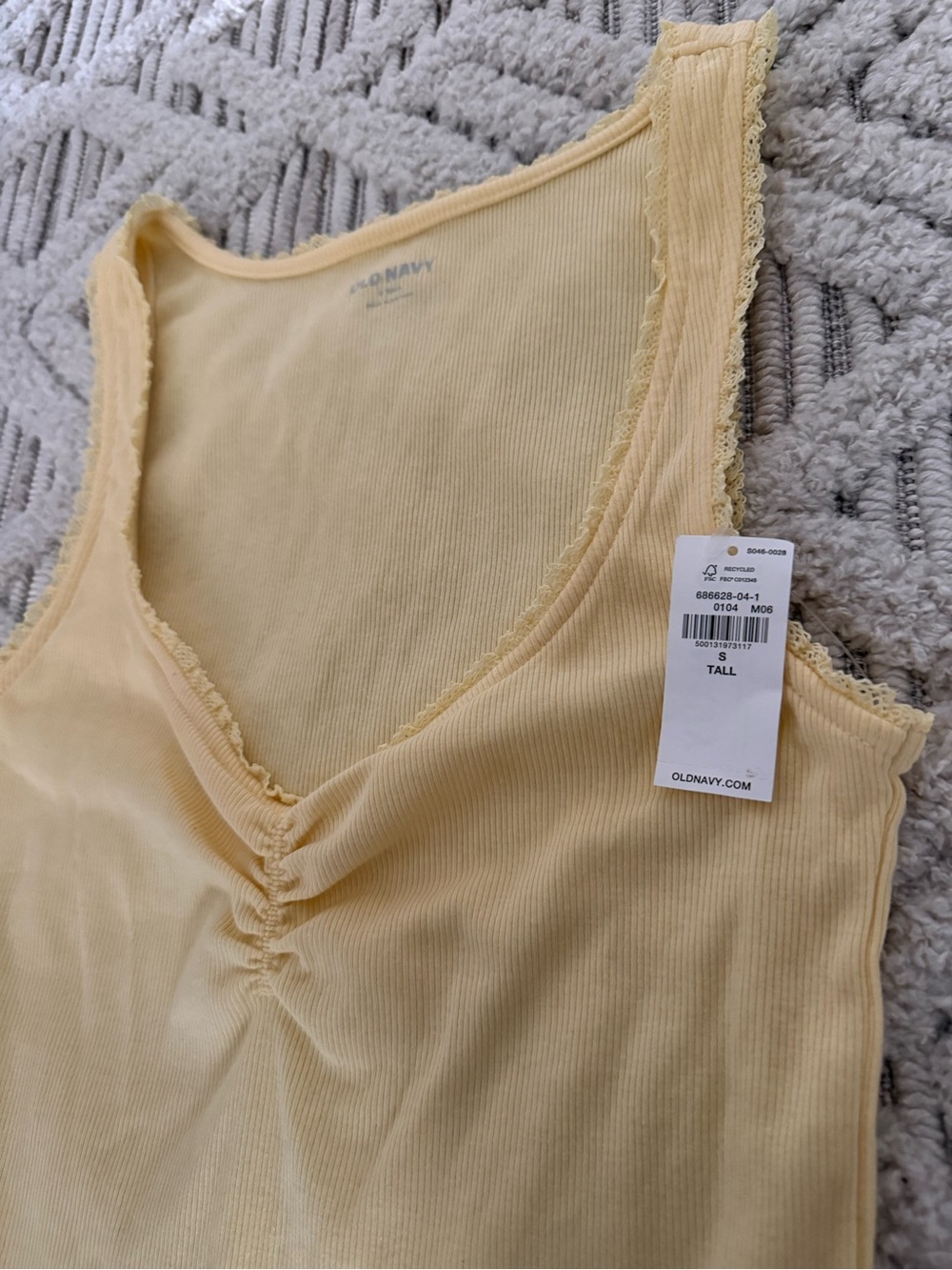 Old Navy Yellow Ribbed Ruched Tank Top - Picture 3 of 3